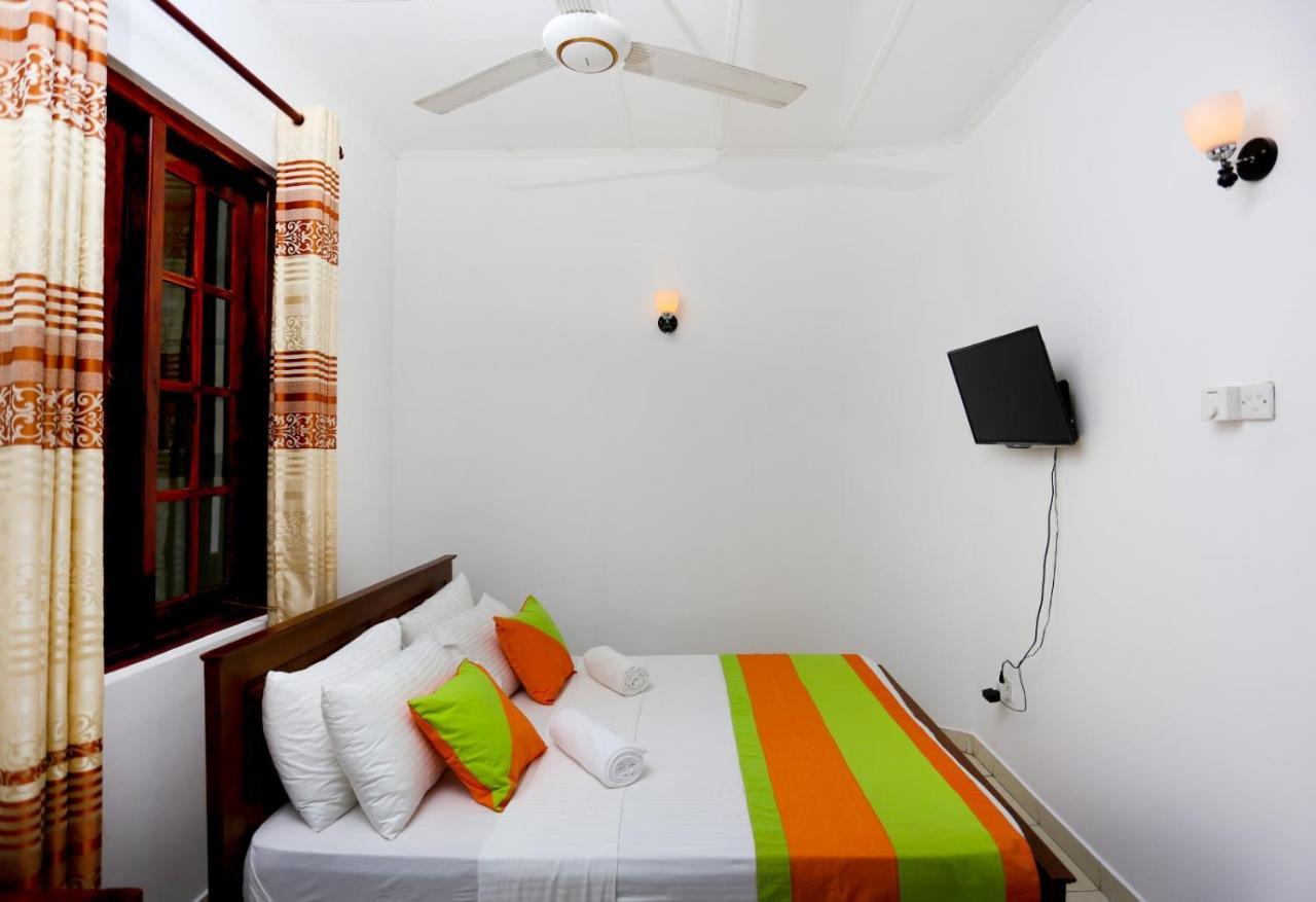 Citrus Cafe & Restaurant Hotell Kandy Eksteriør bilde