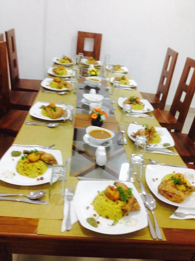Citrus Cafe & Restaurant Hotell Kandy Eksteriør bilde
